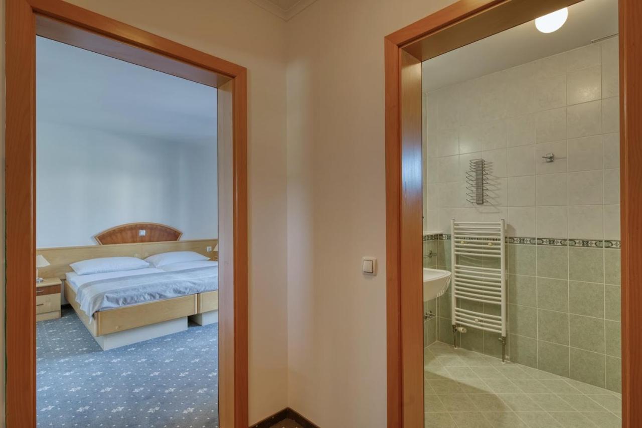 Garni Hotel Zvon Zreče Eksteriør billede
