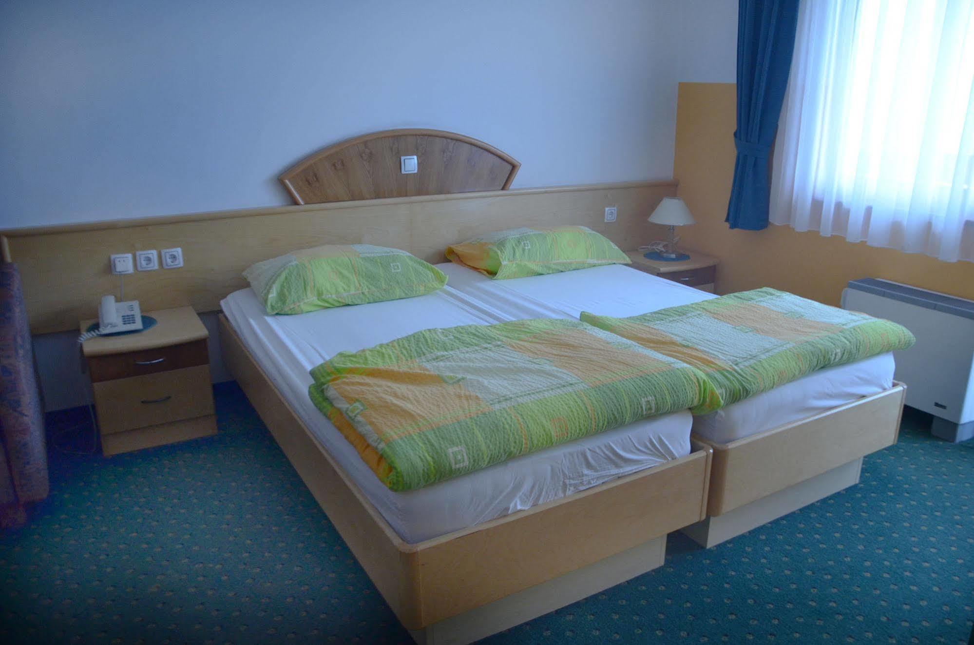 Garni Hotel Zvon Zreče Eksteriør billede